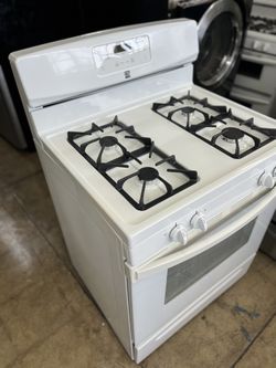 KENMORE 30” FOUR BURNER STOVE 