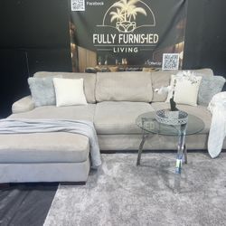 Sectional/couch/sofa,Beige,110x70, Delivery available