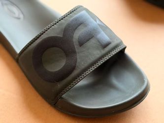 Oakley sandal M9