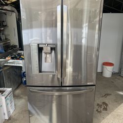 LG REFRIGERATOR 