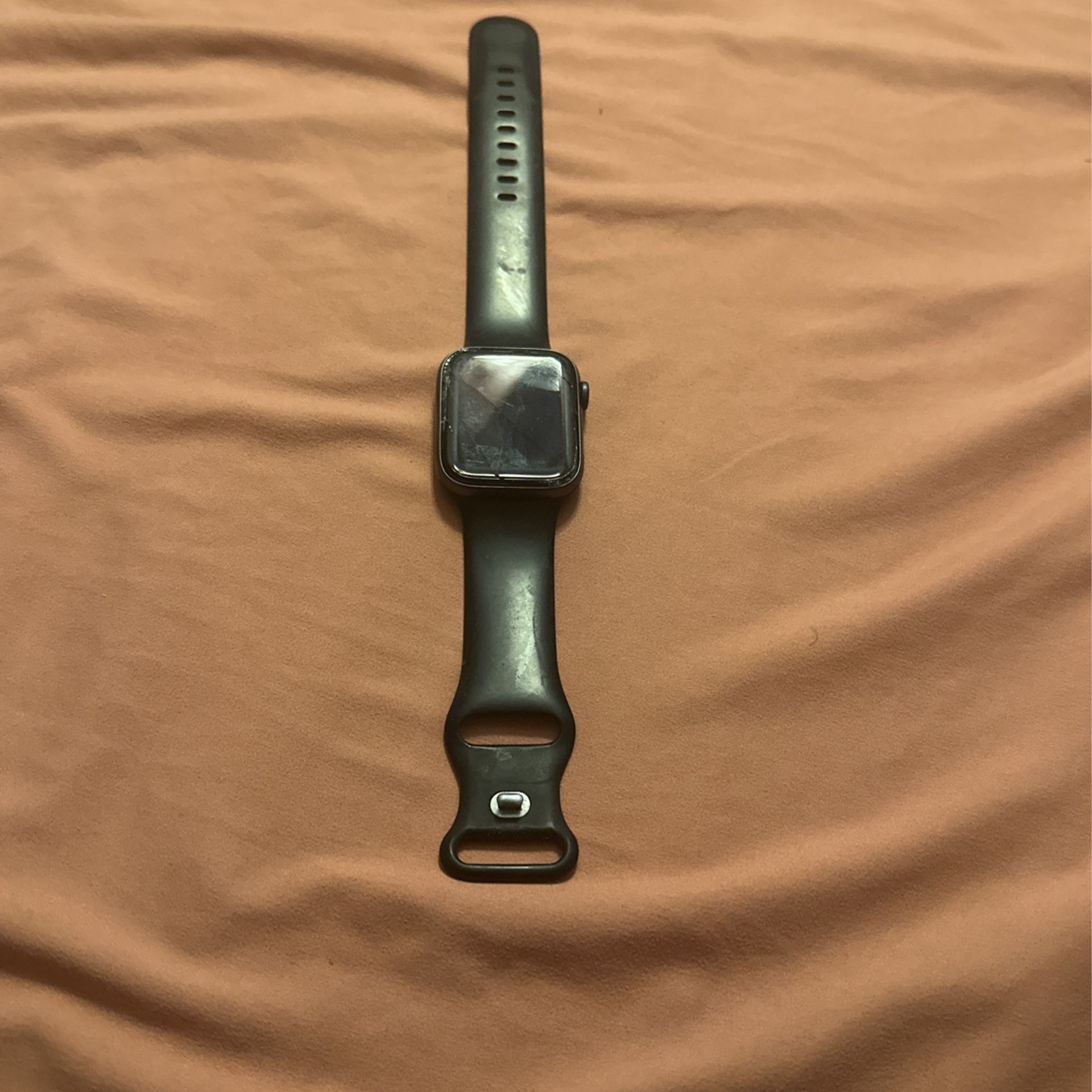 Series 4 Apple Watch Size 44( Aluminum Black)