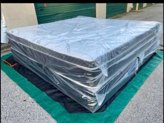 NEW King Mattress Set Pillowtap