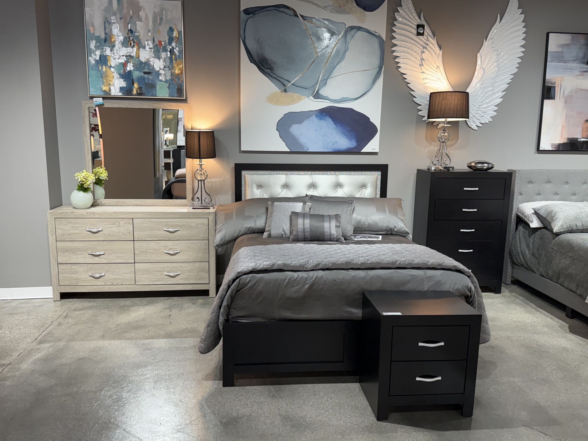 4PC Queen Bedroom Set