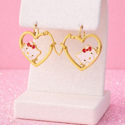 Hello Kitty 🩷 Hoop Earrings 