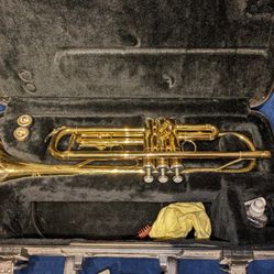 Yamaha Trumpet and Case 