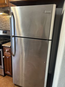 Frigidaire Refrigerator