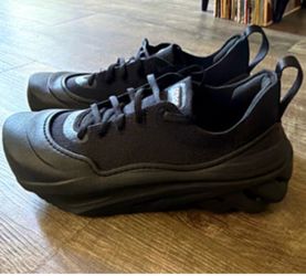 Crocs Black Low-Top Sneakers