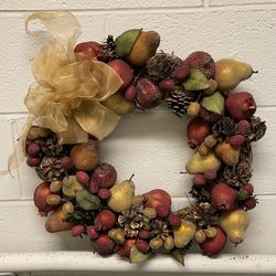 Large MULTI-OCCASION Wreath - posted price is firm.