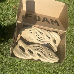 Yeezy Foam Runner 