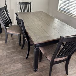 Kitchen Table And Chairs 