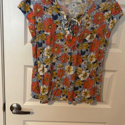 Pretty Blouse With A Quarter Sleeve Pretty Print