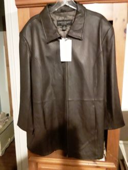 Mens leather jacket size xxl new with tags $40