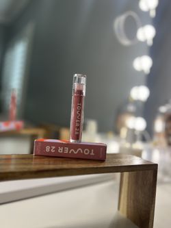 Tower 28 Lipgloss