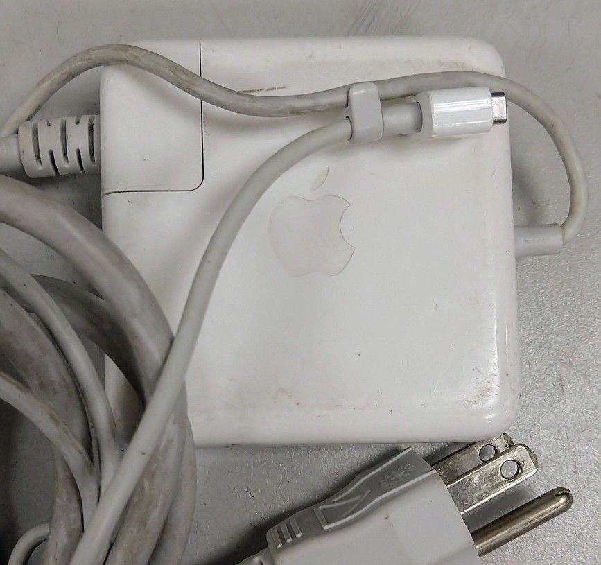 Apple 60 Watt Magsafe Power Supply A1330 In Seattle