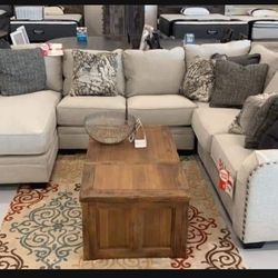 Ashley Brand New🌟 Dellara Sectional Corner Chaise, Loveseat, Couch/ Living Room Set 🌟 Great Financing Options👍 