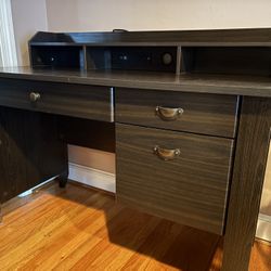 Wood Desk With Electrical Outlet 