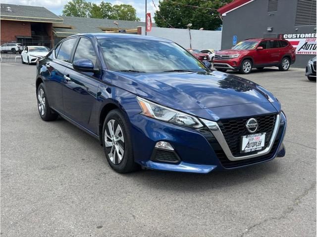 2020 Nissan Altima