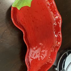 Chili Serving Dish