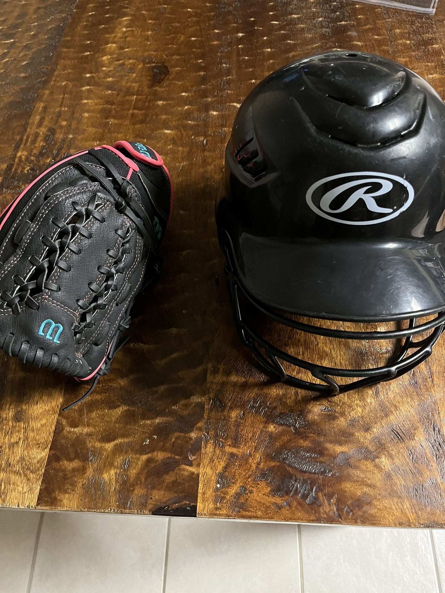 Girls Wilson 12 Inch Fast Pitch Softball Glove LH And Rawlings Batting Helmet With Face Mask