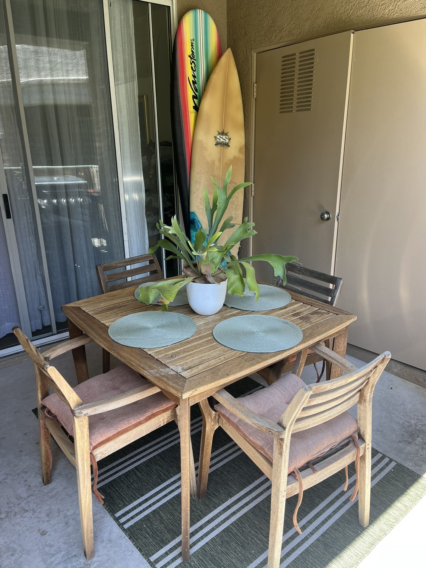 Eucalyptus Patio set