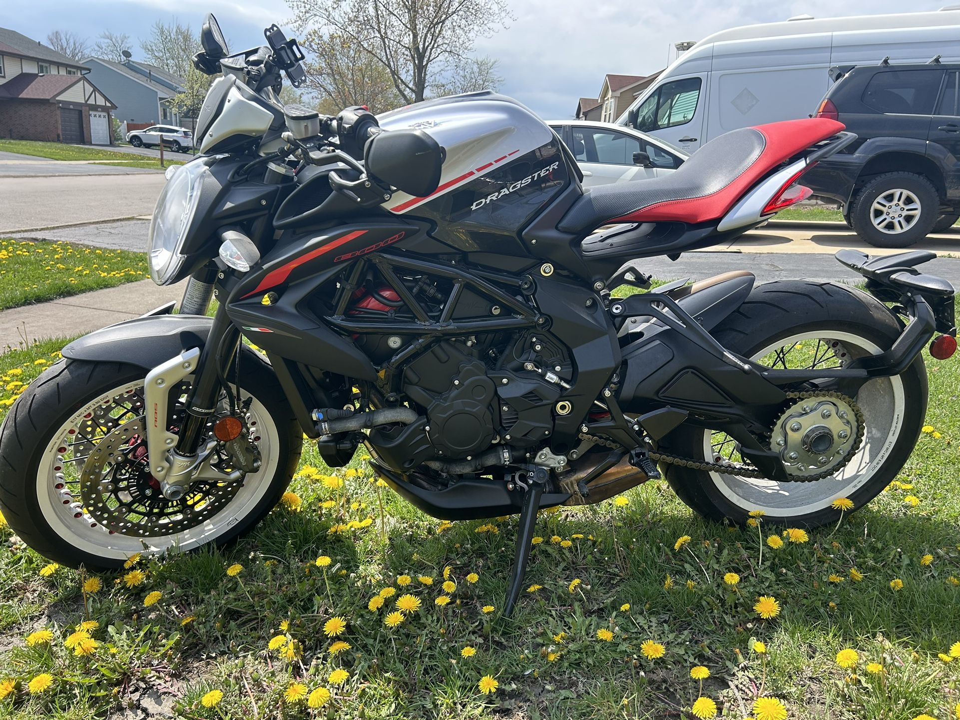 2019 MV Agusta Dragster 800