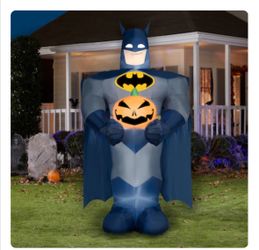 Warner Brothers 9-ft LED Batman with Pumpkin Inflatable