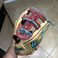 Wilson A2000