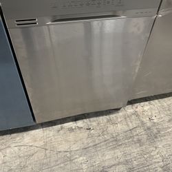 Samsung Dishwasher In Stainless Steel New Open Box