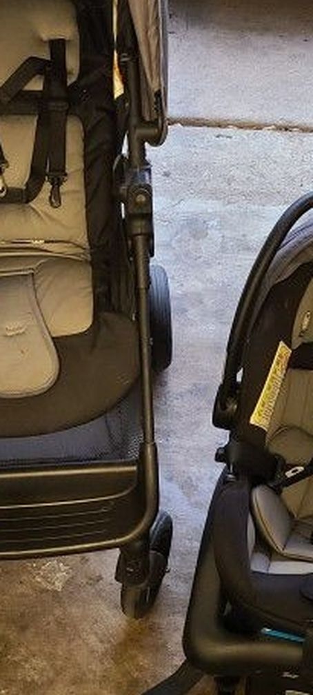 Car Seat With Base,stroller And Walker