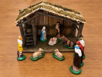 VTG 1970s Christmas Nativity Scene-10 Piece Ceramic Set with Rustic Wood Stable, Retro Holiday Decor