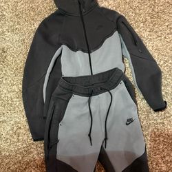 Nike Tech suit