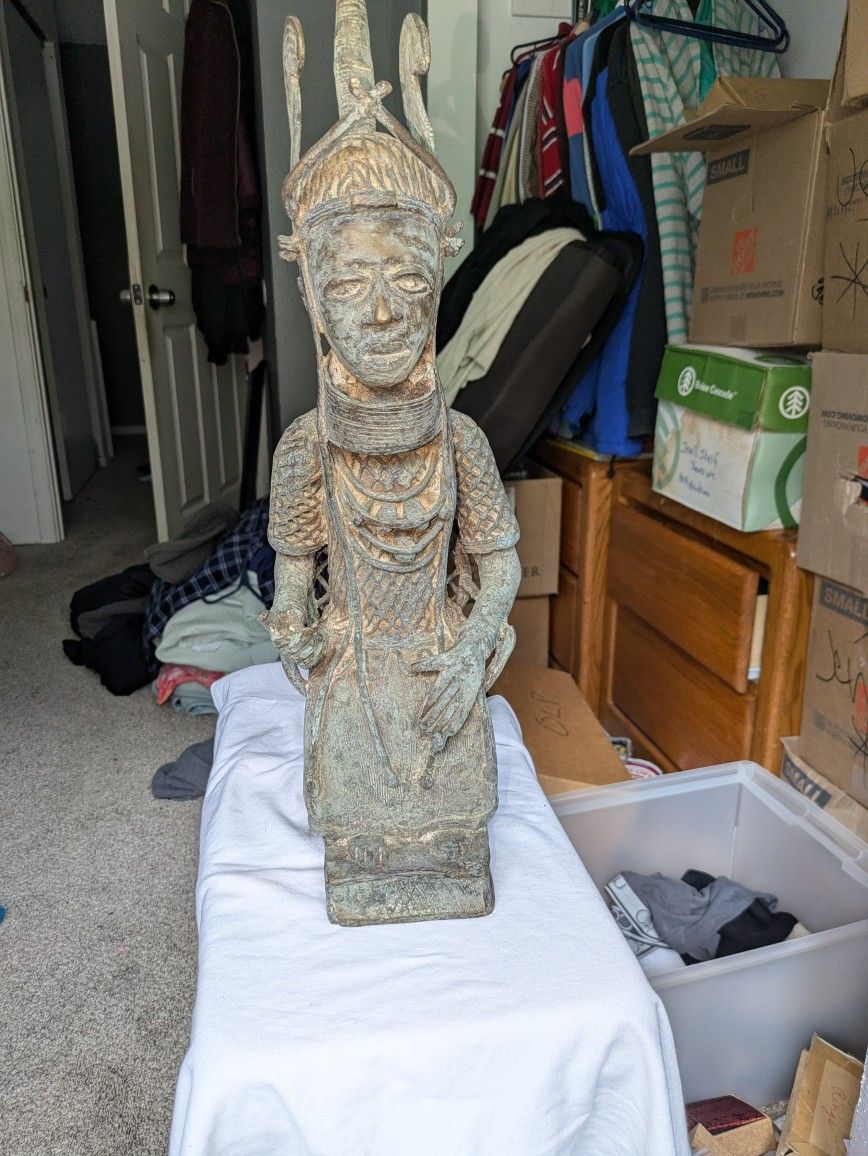 Bronze Metal Statue