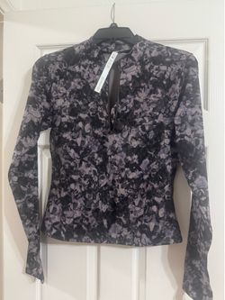 Lululemon women’s shirts