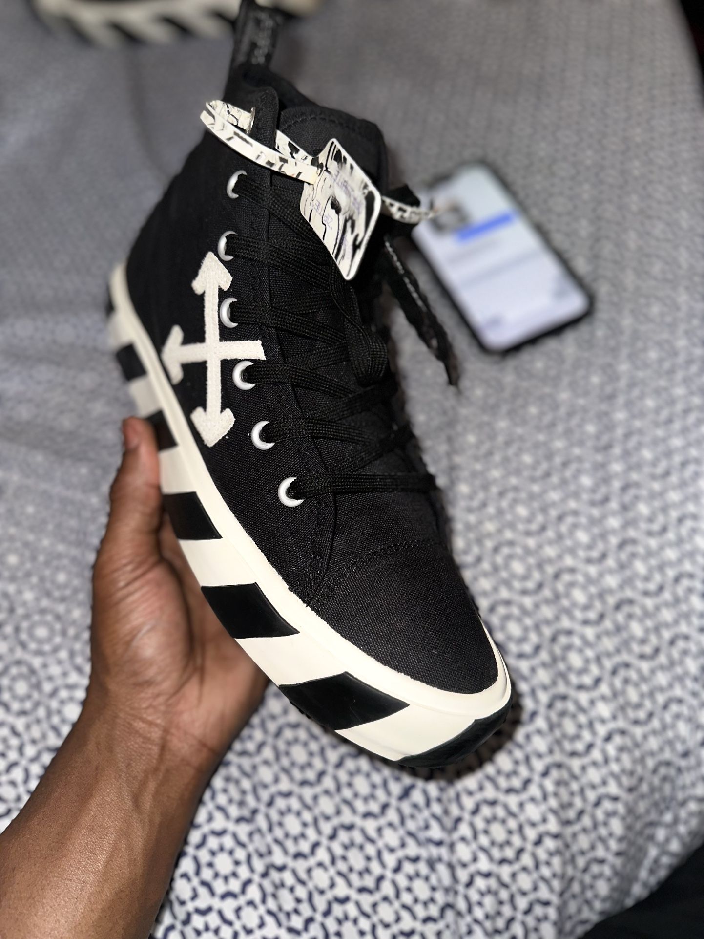 Off White Vulcanized Sneakers Hi
