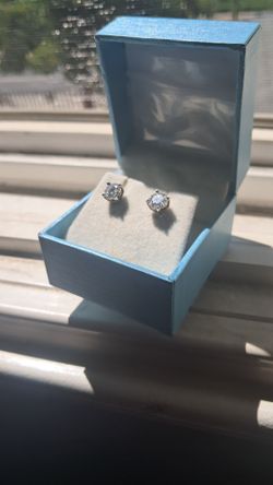 Vvs earrings