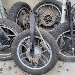 1983 TO 1986 HONDA CB MOTORCYCLE REAR WHEEL & SWINGARM SUSPENSION