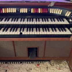 Conn Organ Vintage 1970’s