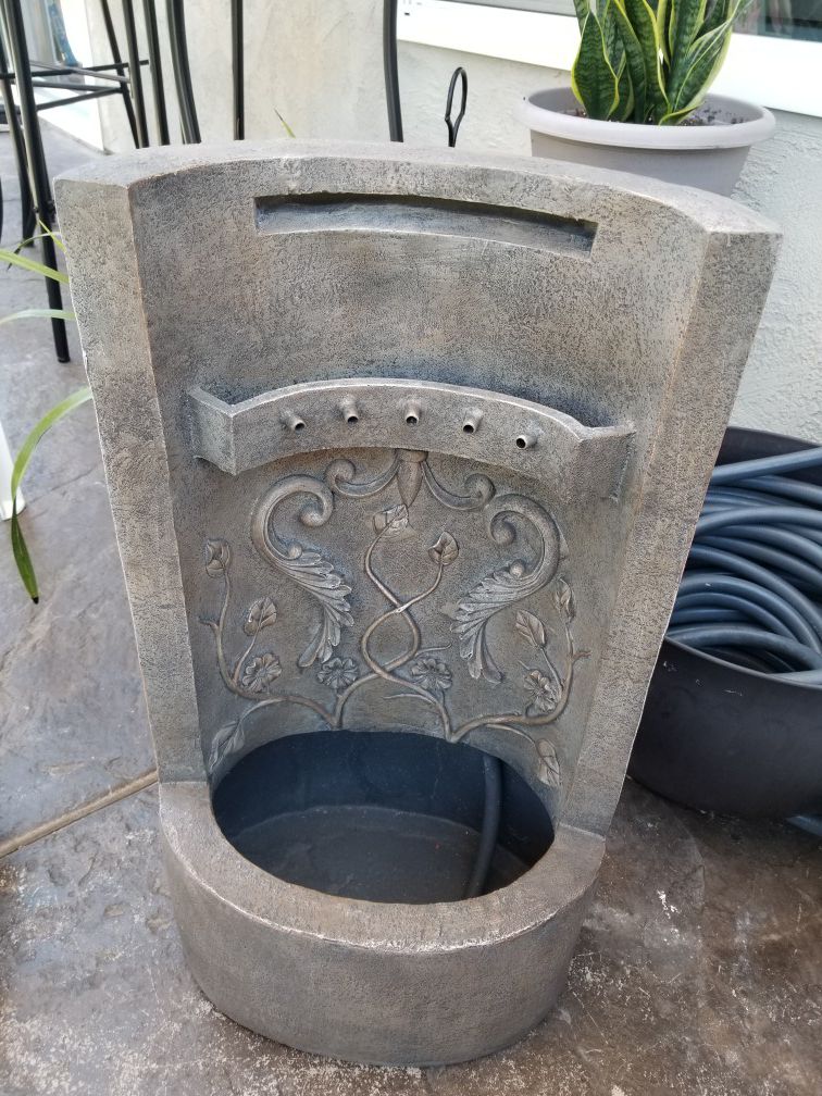 BRAND NEW! Outdoor Indoor Water Fountain w Pump