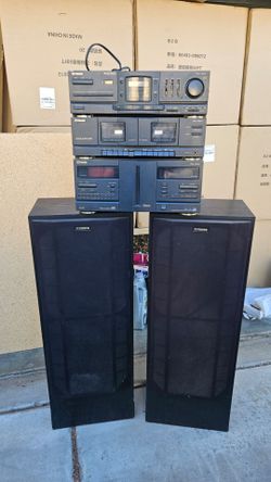 Fisher Stereo System with ST-9428 3-Way Speakers