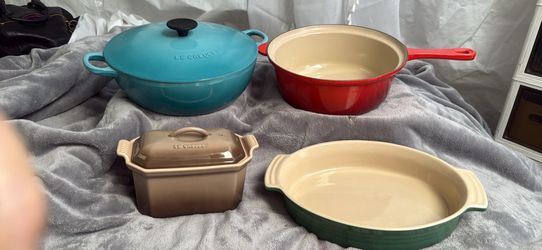 LE CREUSET 4 Piece Gourmet Cookware & Baker Bundle - Teal, Orange, Mint