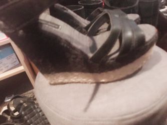 Women’s shoes size 10