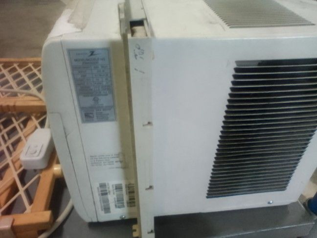 Zenith Window AC Unit