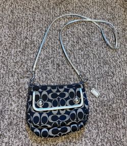 Coach Poppy Crossbody Swingpack Purse
