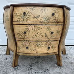 ✅Stein French Provincial Painted Bombe Chest/Dresser/Accent Table