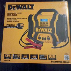 3 in 1 DeWalt DXAEPS14 Jump Starter/Digital Inflator/Power Invertor