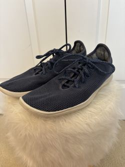 Allbirds Men's Navy Tree Runner size 10 
