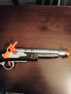Pirates of the Caribbean Disney musket