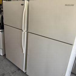 Refrigerator 33 Inches Excelente 