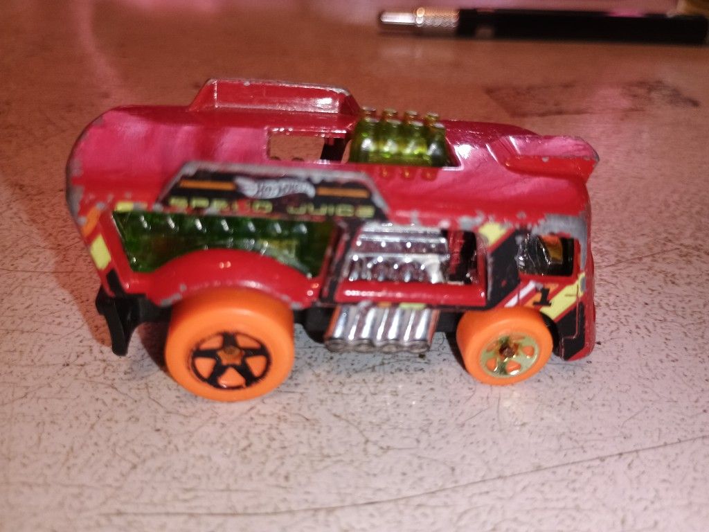 Hot Wheels Chill Mill Speed Juice Truck - Red, 2015