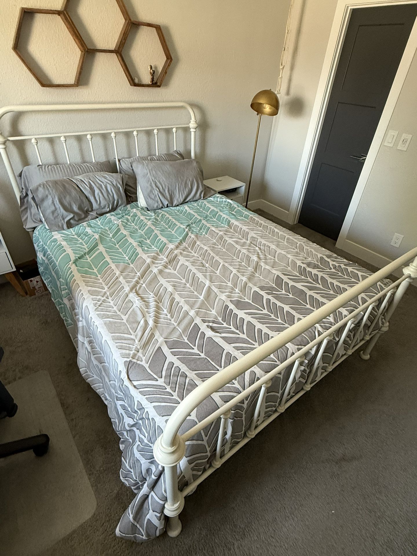 Bed/bed frame